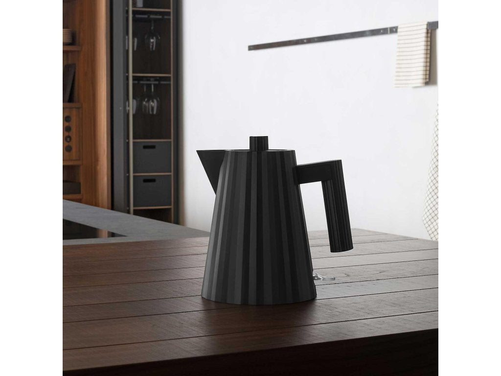 Alessi Elektrisk vattenkokare PLISSE 1 l, svart